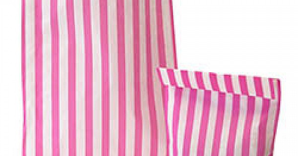 7'' x 9'' Pack of 100 Red Candy Stripe Paper Bags 7'' x 9'' Pack of 100 Red Candy Stripe Paper Bags