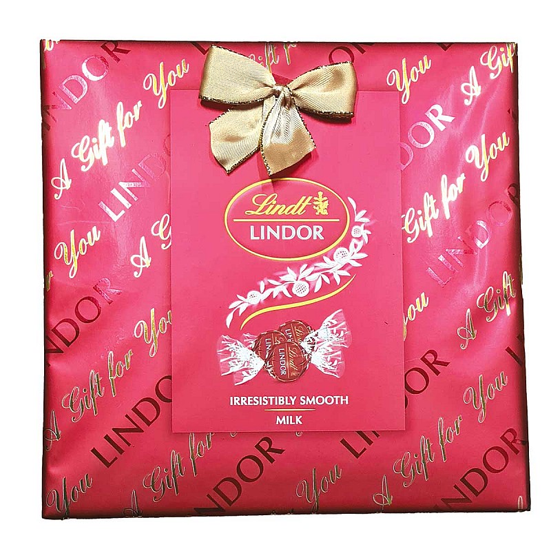 Lindt Lindor Milk Gift Wrapped Box (287g) Lindt Lindor Milk Gift Wrapped Box (287g)