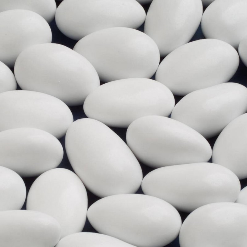 White Pearlised Sugared Almonds – 1kg White Pearlised Sugared Almonds – 1kg